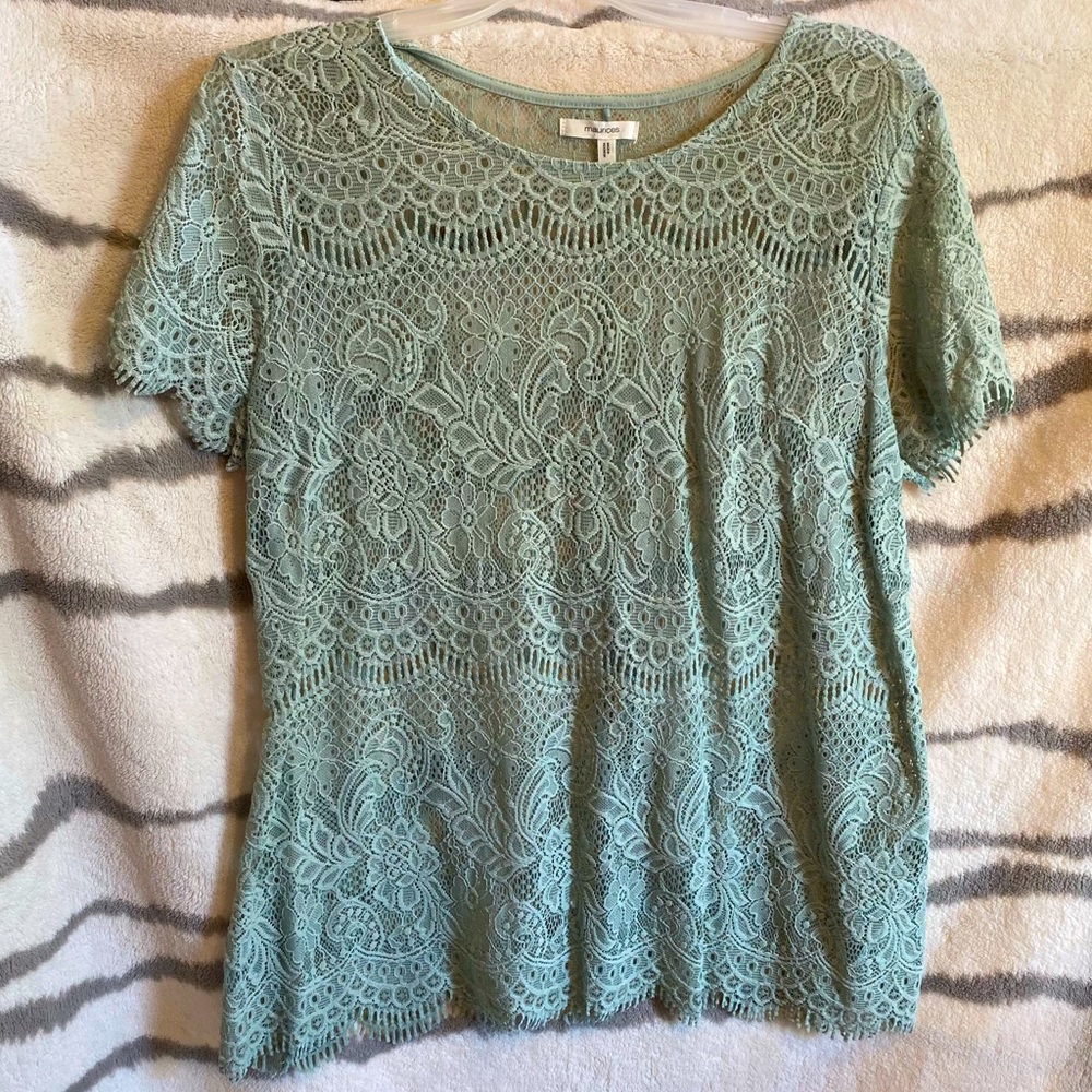 Maurice’s 0X light green lace top